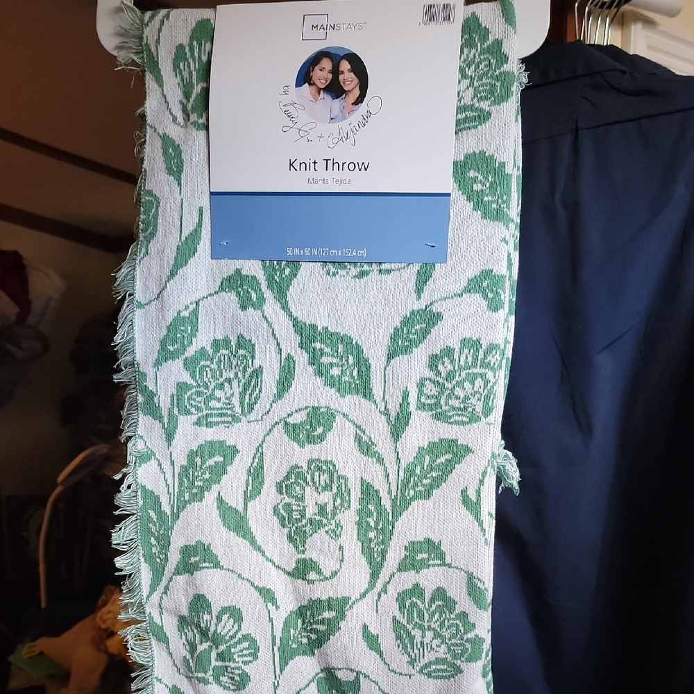 Mainstays Green Floral Knit Throw